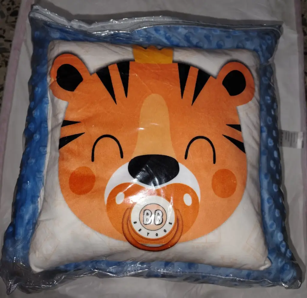COBIJA TERMICA + 2 ALMOHADAS 2006